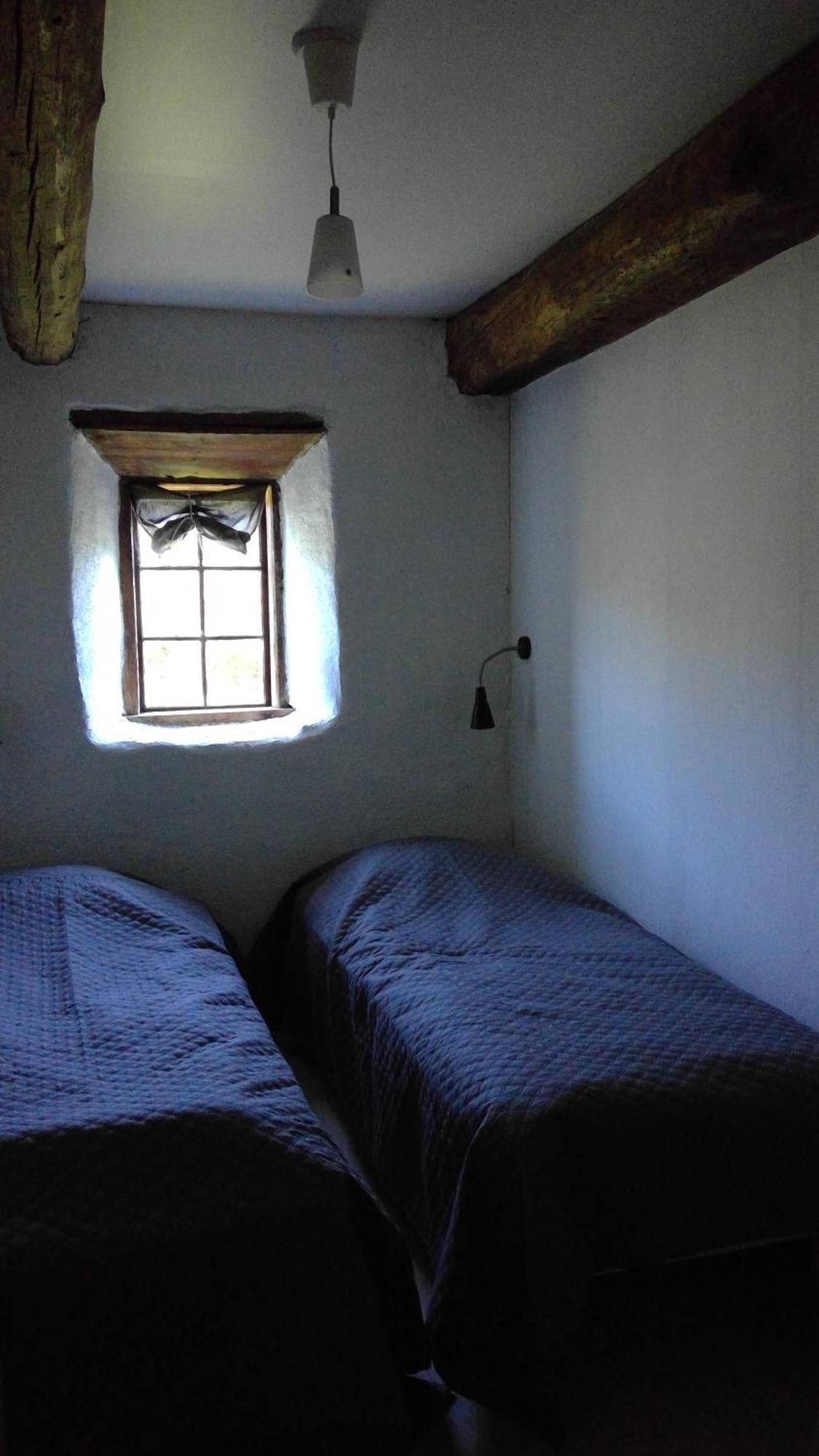 Liste Gard Hostel Ganthem Phòng bức ảnh